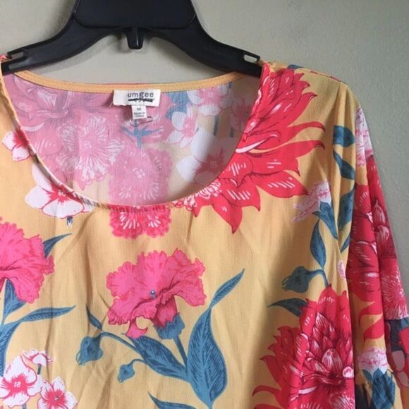 NWOT Umgee medium bright and breezy tunic - Picture 3 of 5